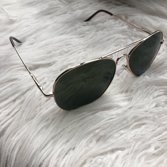 Ray-Ban Aviator Sunglasses (gold) - Picture 2 of 4